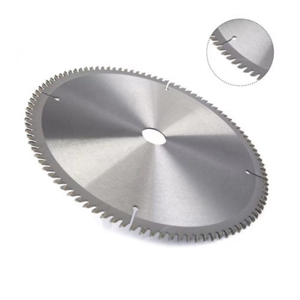 >Tips To Remember While Buying And Changing a Cold Saw Blade